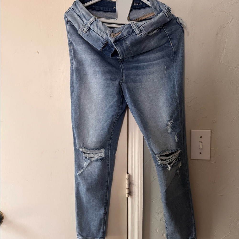 American Eagle Outfitters Light Blue Boyfriend Jeans